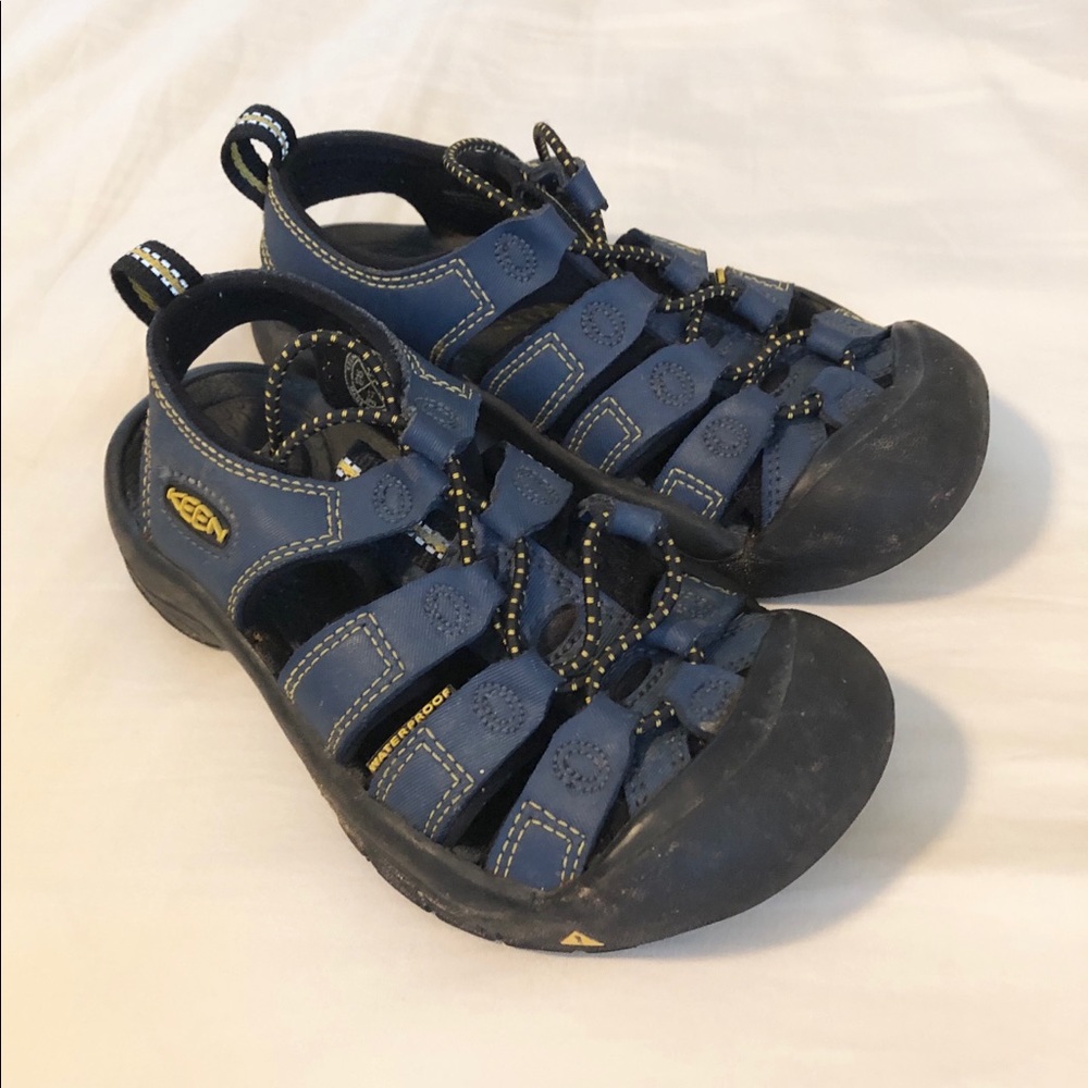 Keen boys waterproof blue sandals
